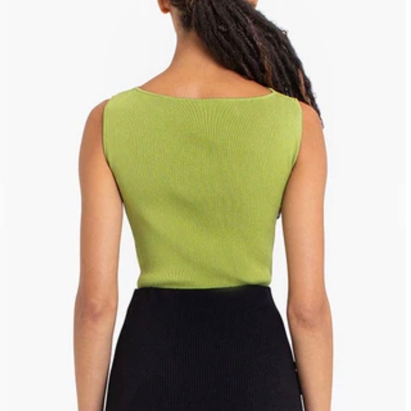 NWOT Beautiful Gauge81 Green Contemporary top. In brand new condition. Size S - Picture 3 of 6